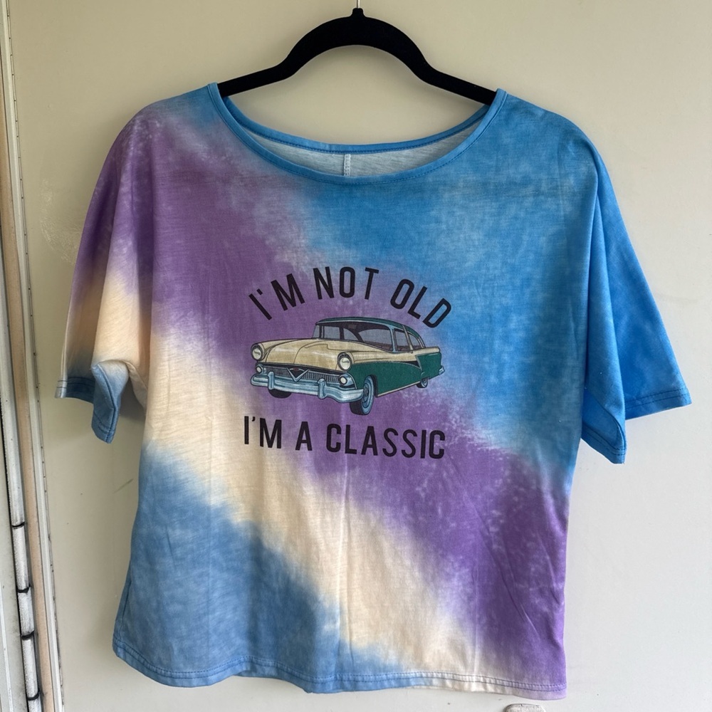 Tie-Dye "I'm Not Old I'm A Classic" Graphic Tee size M